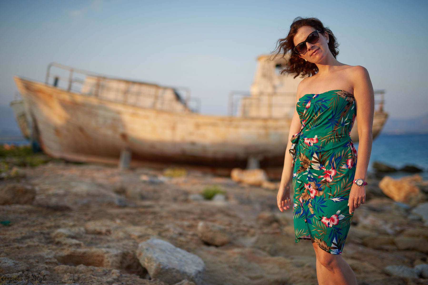 Tropical print dress in Elafonisos
