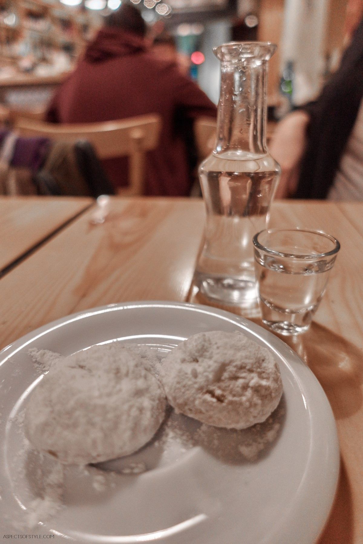Raki and sweets to end the meal