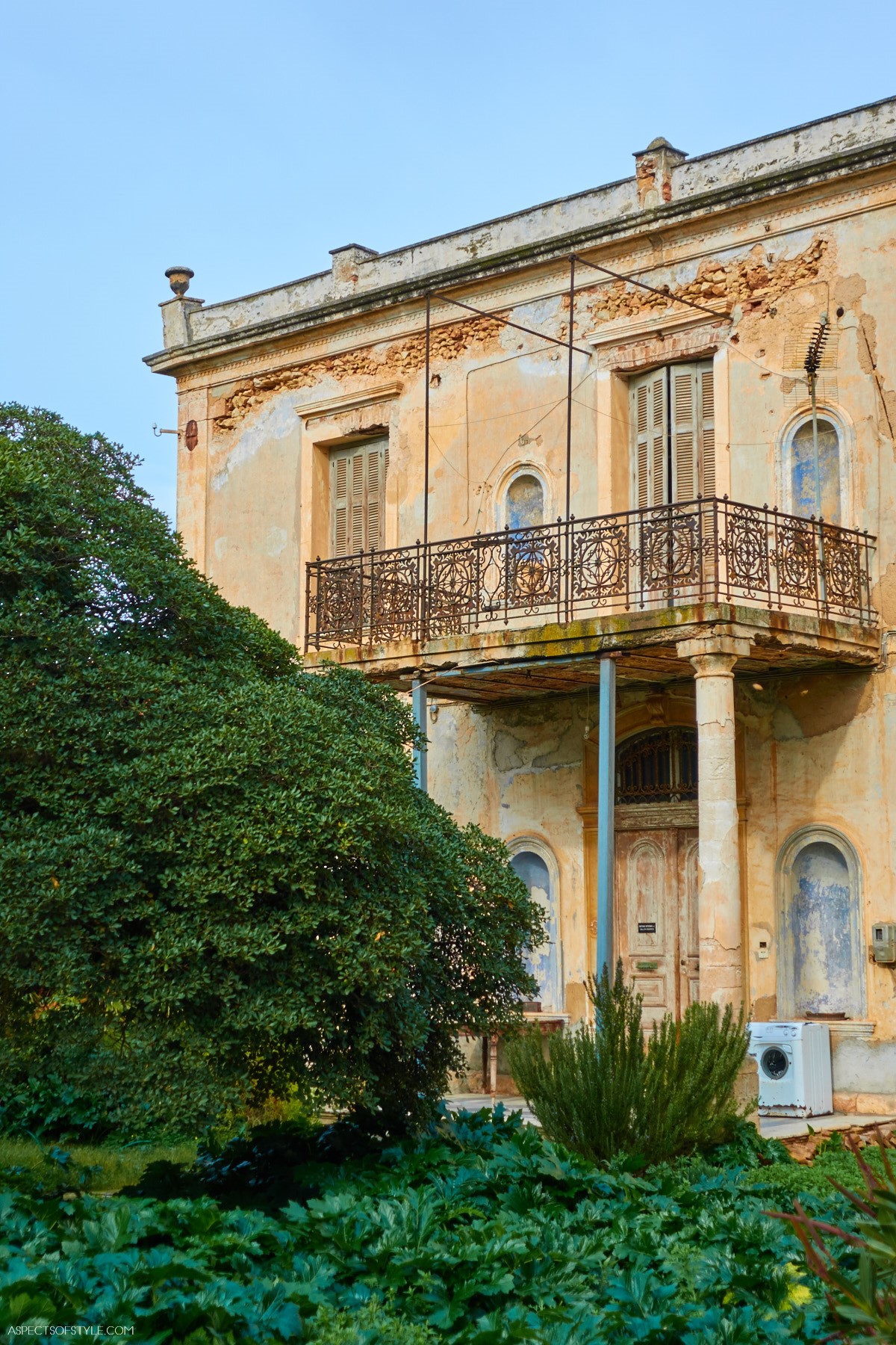 "the Palace" in Halepa neighborhood in Chania