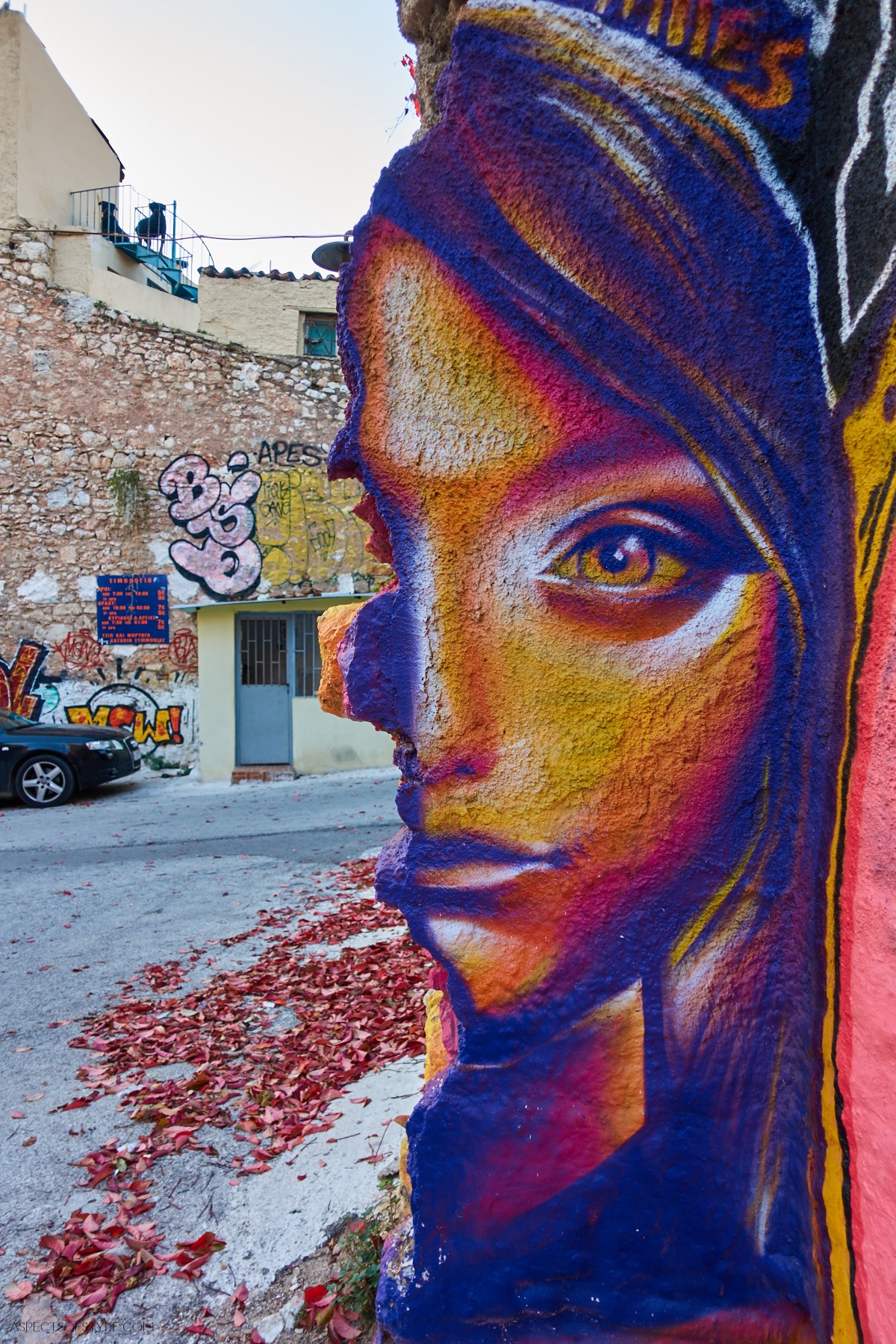 Achilles street artist in Athens