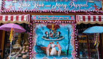 Little Kook Athens Spring 2019 decorations