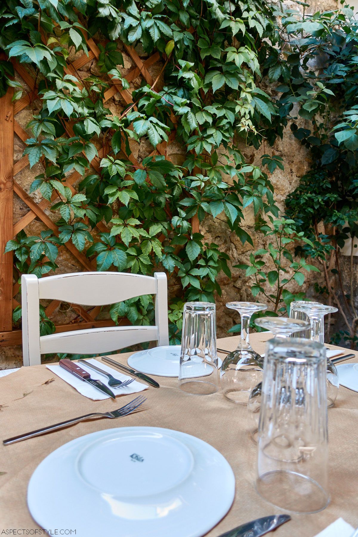 table, chair, plate, glasses