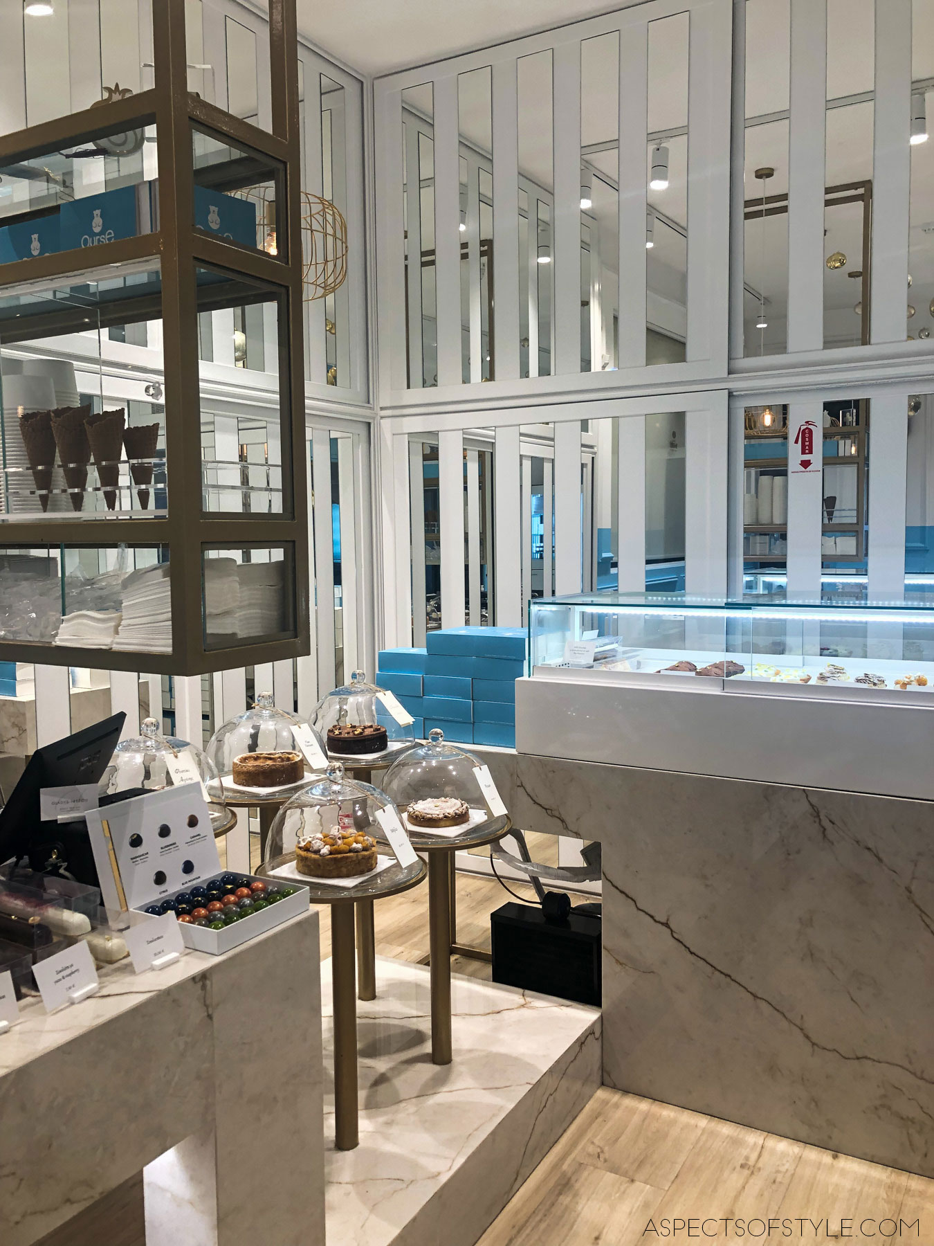 pastry store Ourse, Athens