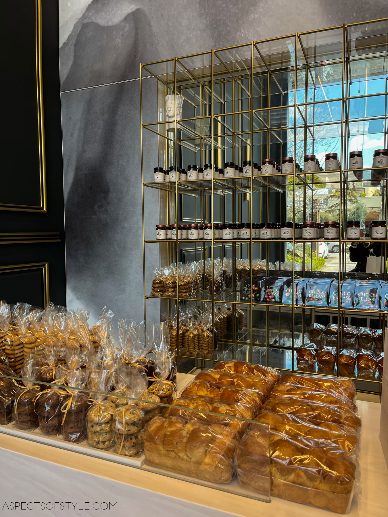 Dimitris Economides, Athens