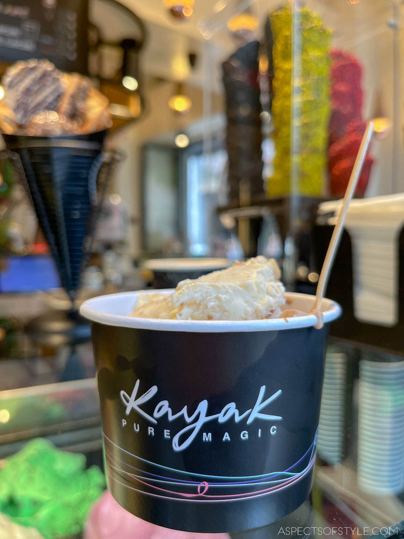 Kayak Ice Cream parlor, Athens