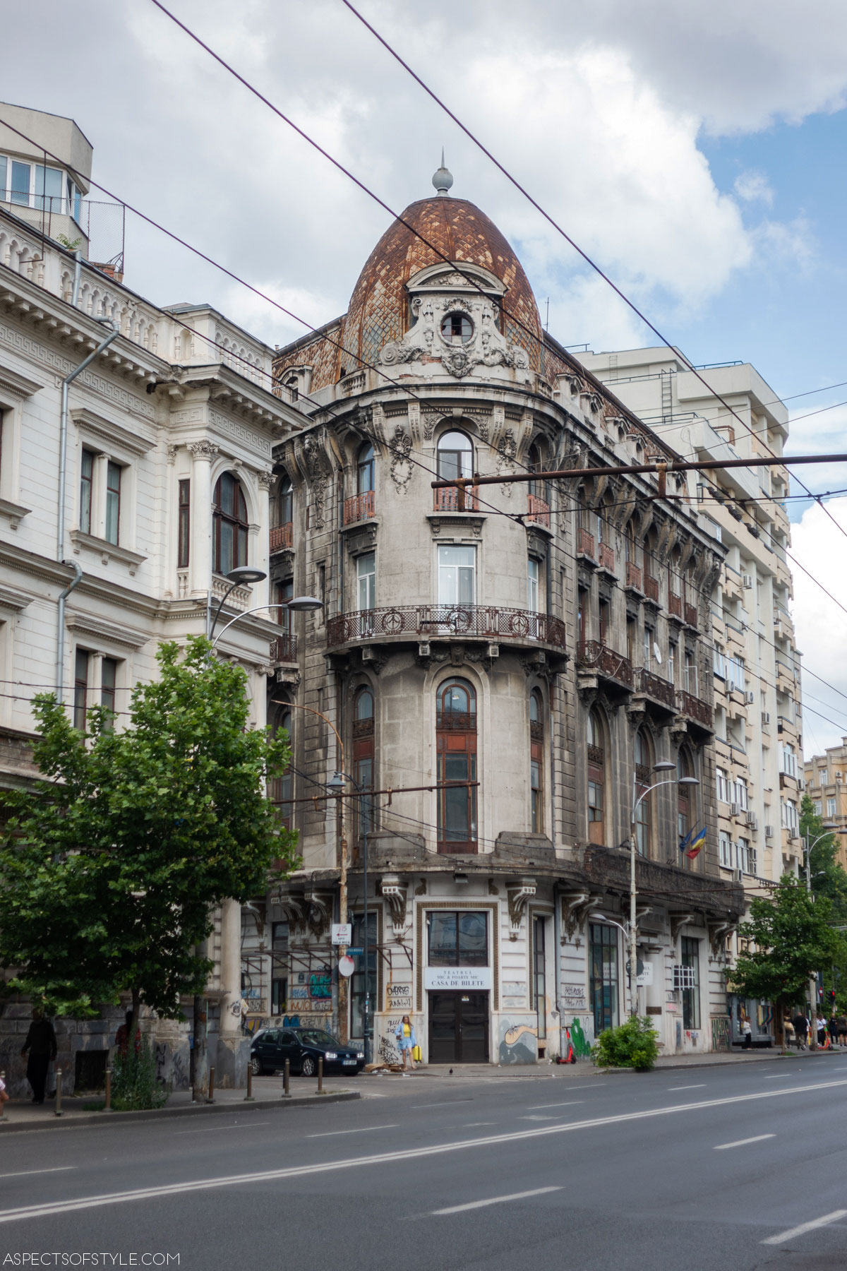 Eclectic building at Bulervadul Carol I Bucharest