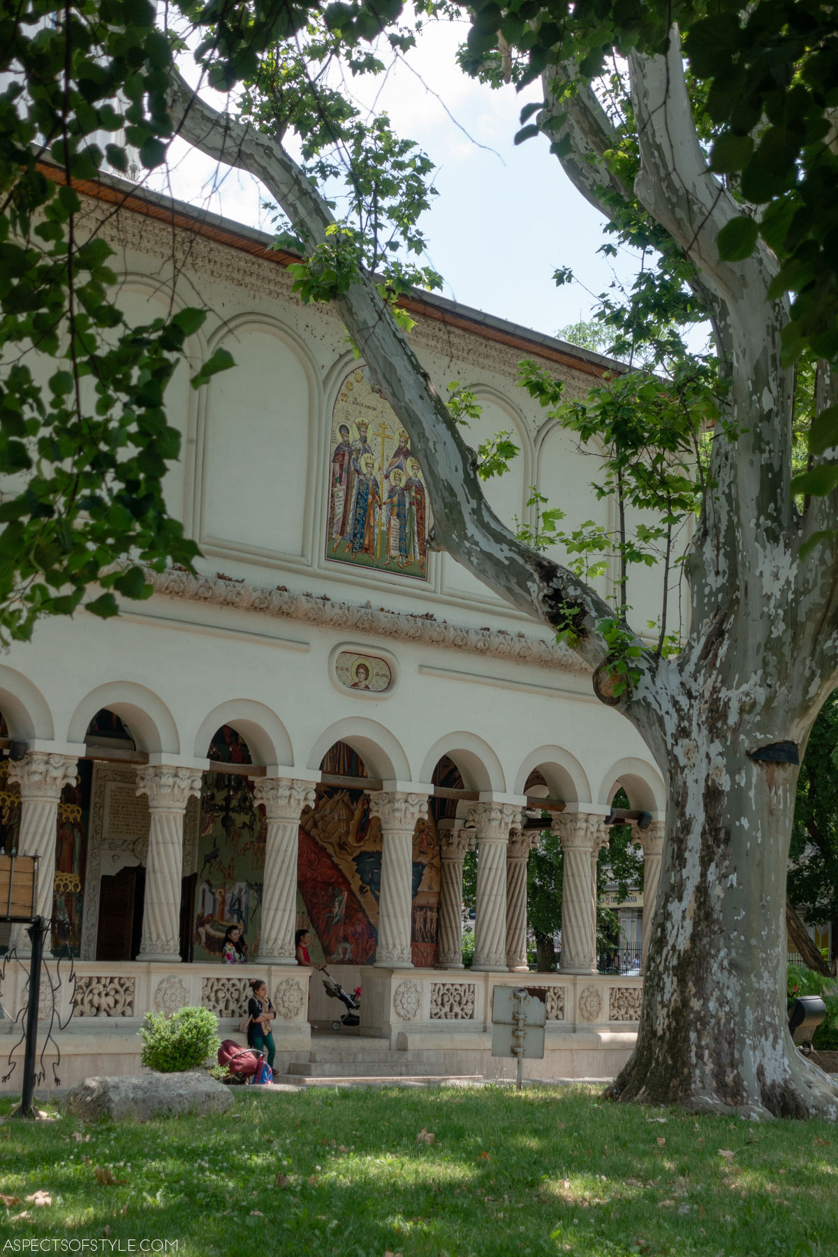 Extrerior of New St George church, Bucharest